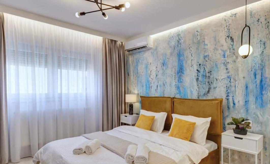 Government Deluxe Studio By Magic Apartments Букурещ Екстериор снимка
